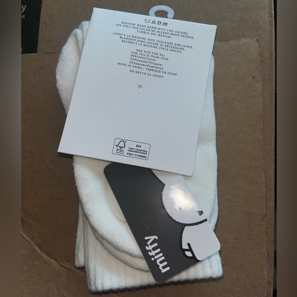 Miffy White Short Ankle Crew Socks Sz Women’s OS NEW NWT - Picture 2 of 2